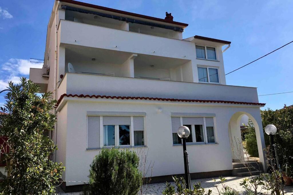 Sea View Room With Kitchen, Balcony&Air Condition Barbat na Rabu Exterior photo